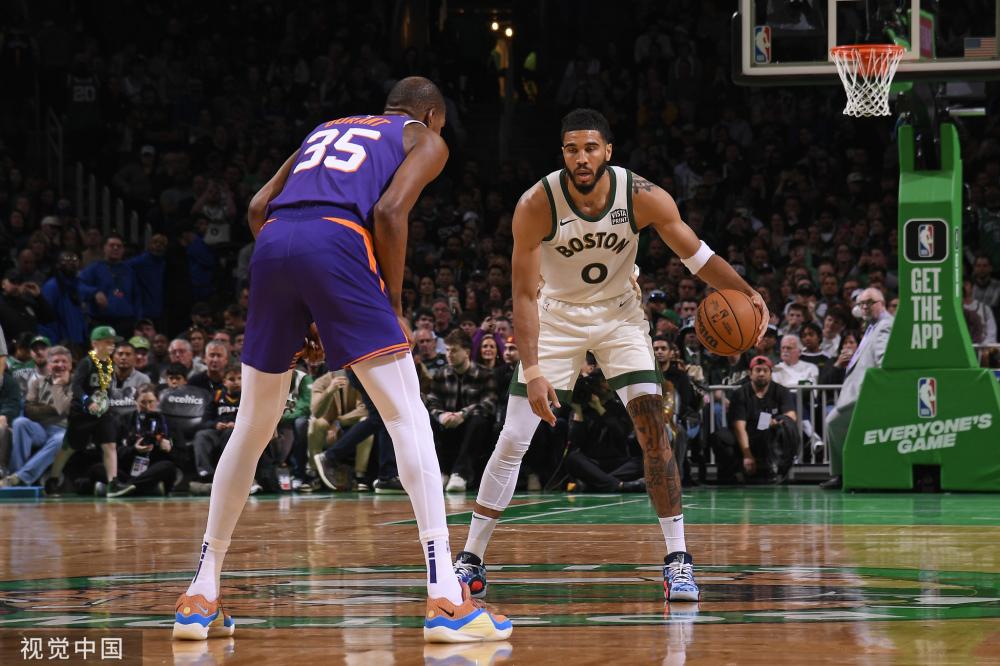 隨著詹姆斯 隨著詹姆斯